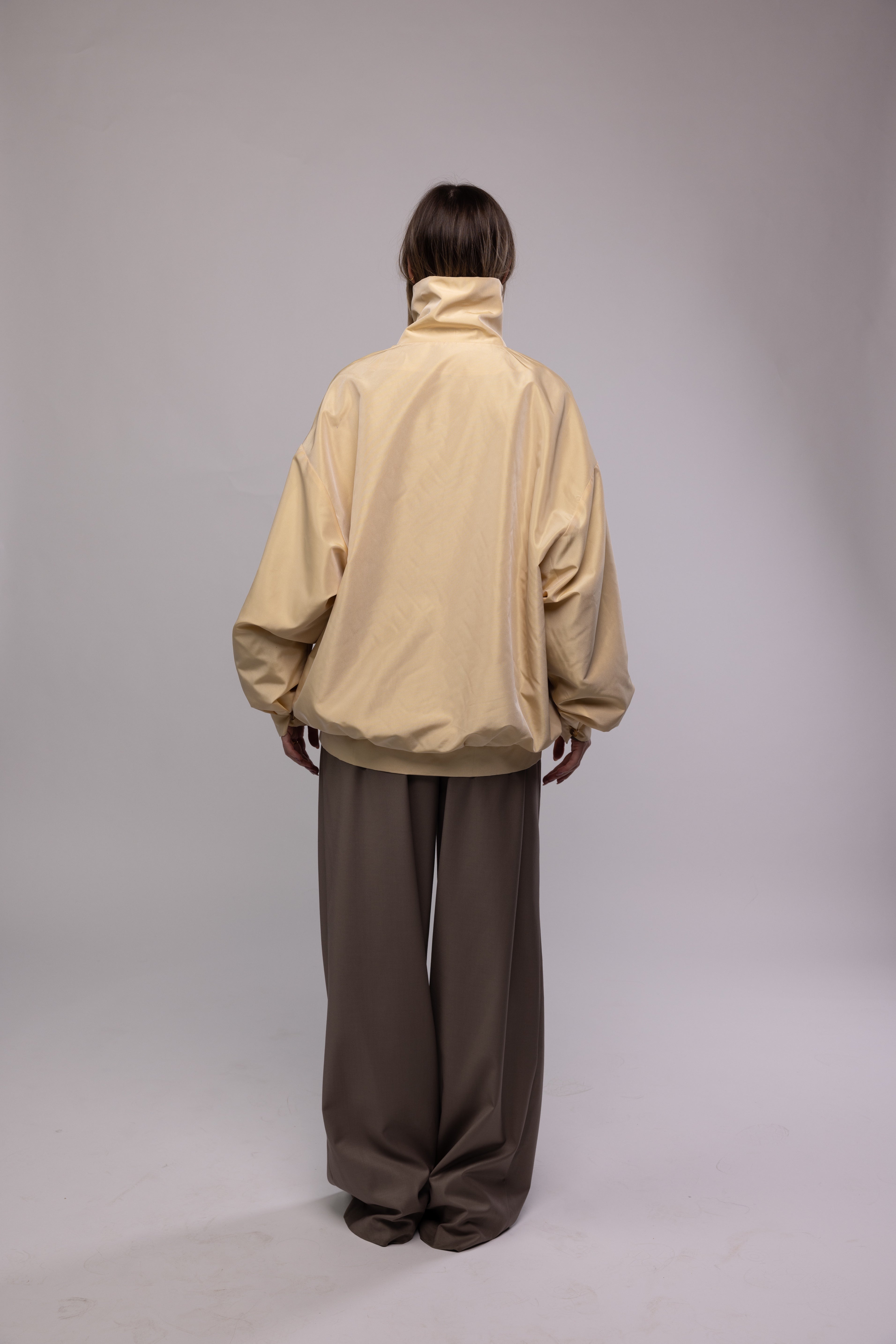 Crest 903 bomber in ivory