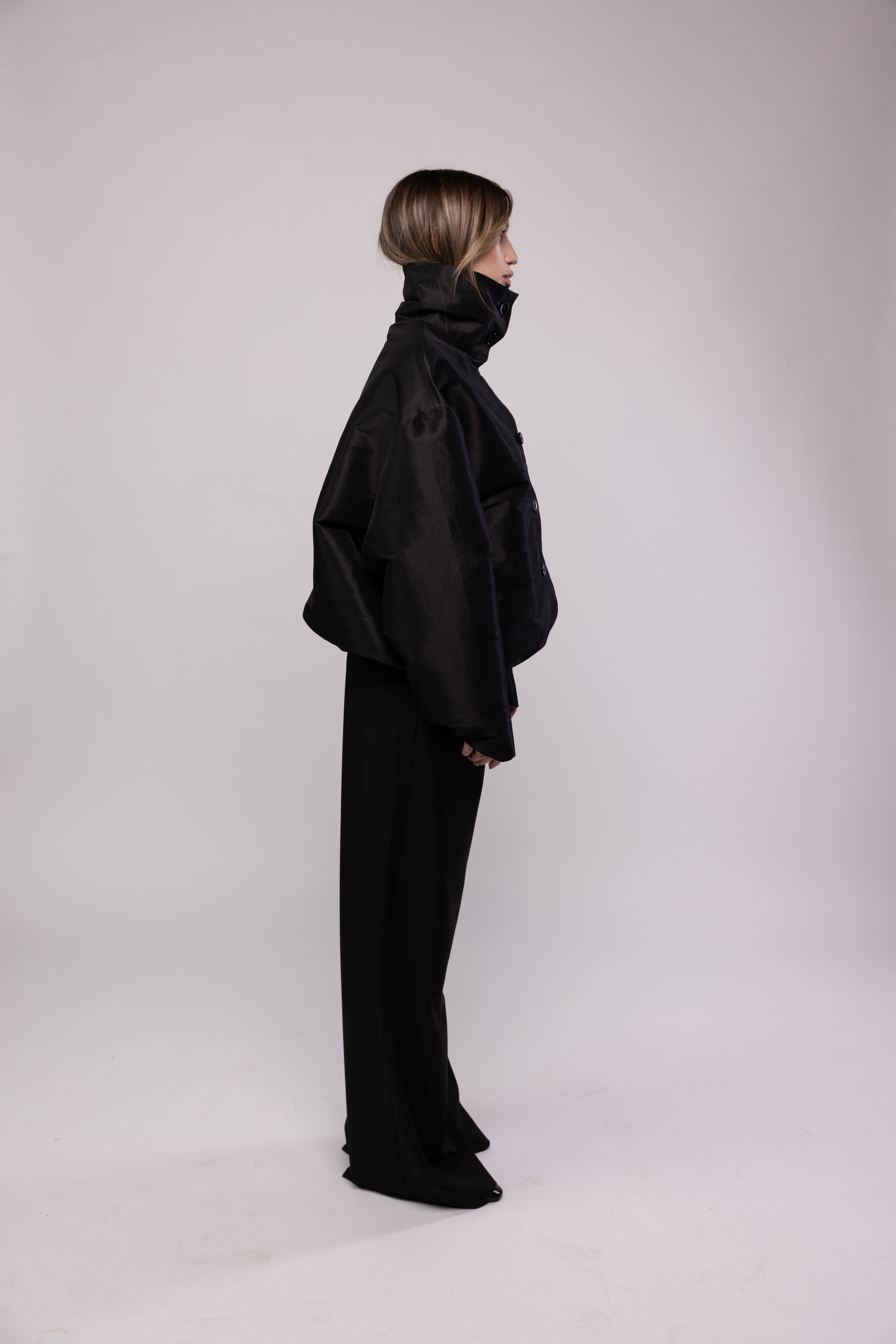 Crest 903 bomber in black