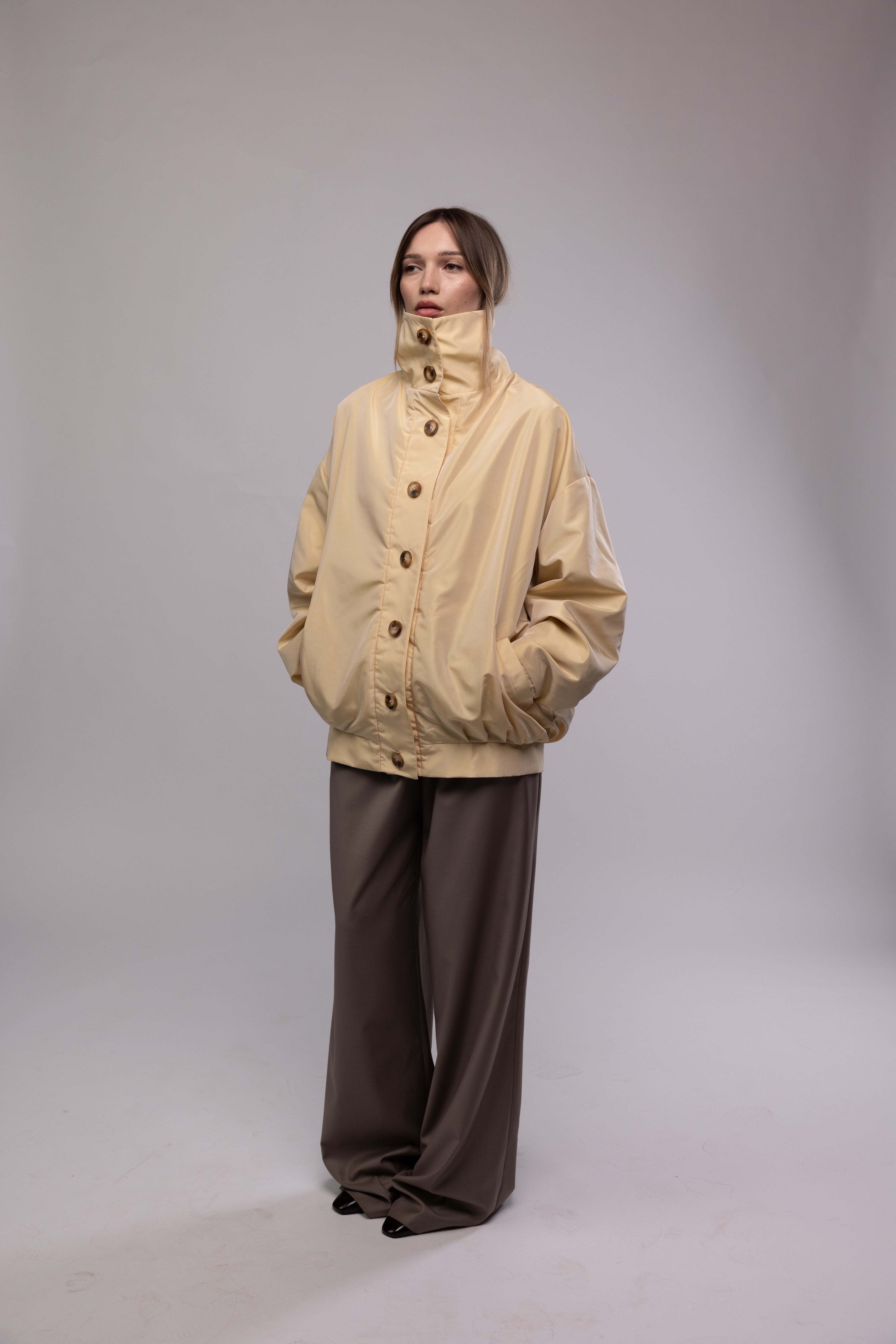 Crest 903 bomber in ivory