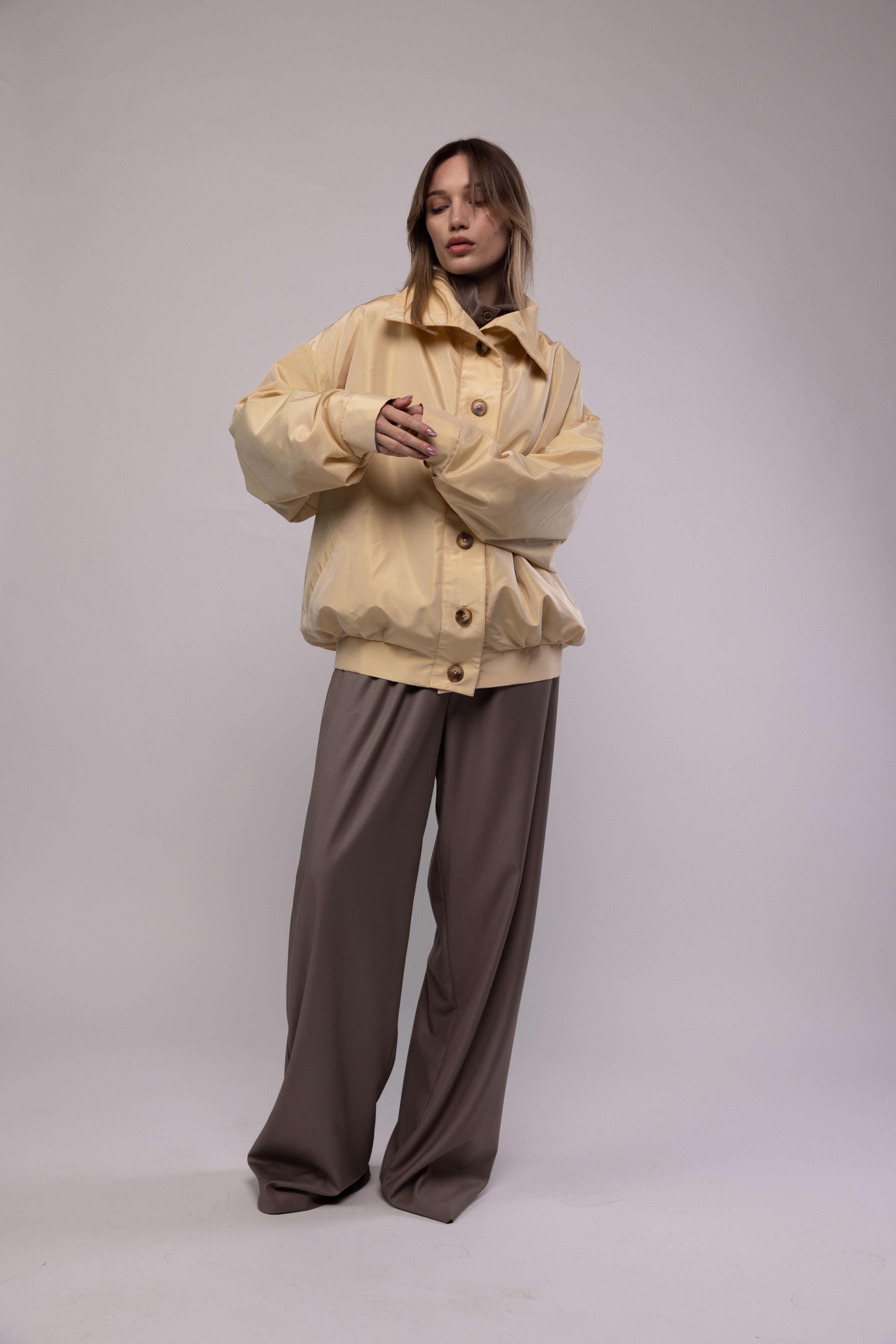 Crest 903 bomber in ivory